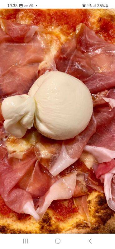 FOCACCIA BURRATINA 150 GR E CRUDO DI PARMA
